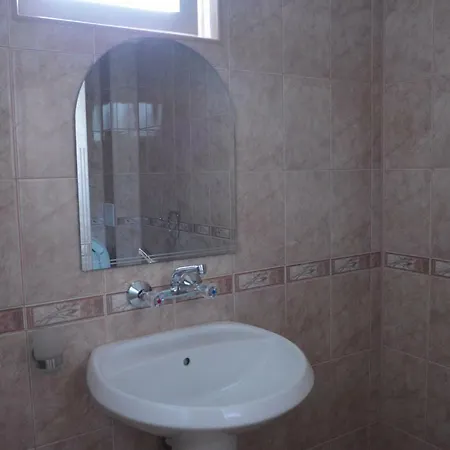 семейна къща “вълчеви” 3*