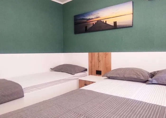 семейна къща “вълчеви” 게스트하우스 키텐